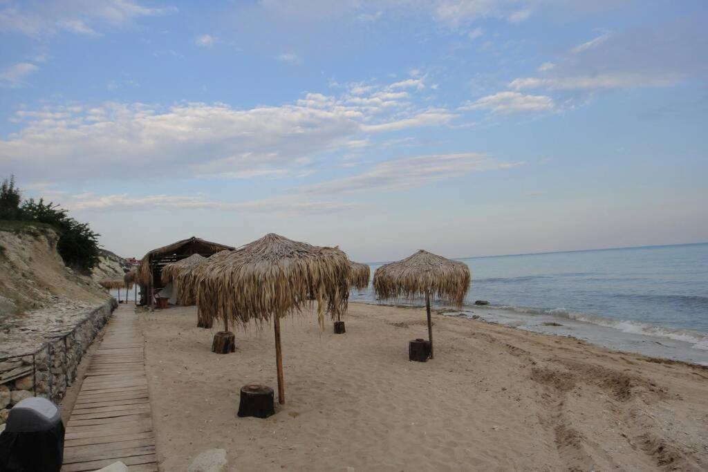 La Casa Del Mar Kaliakria - Стилен Апартамент В Калиакрия Резорт トポラ エクステリア 写真
